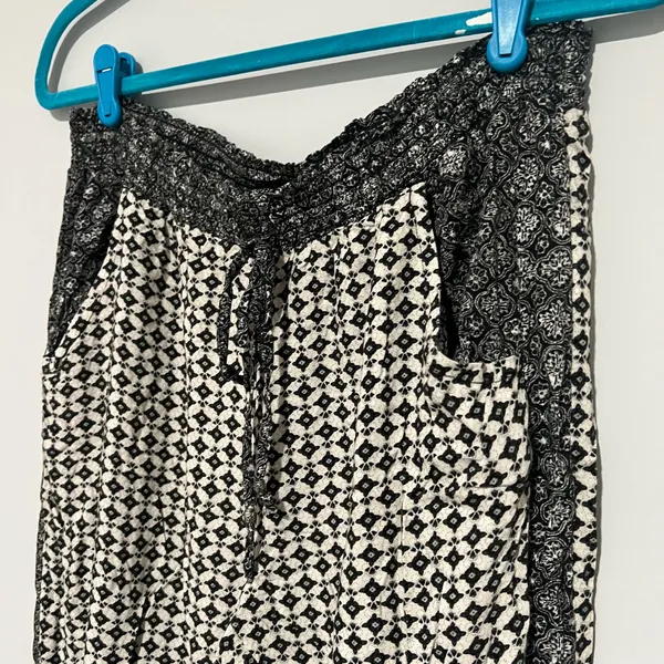 American Eagle White Black Soft Pants Joggers - Image 5