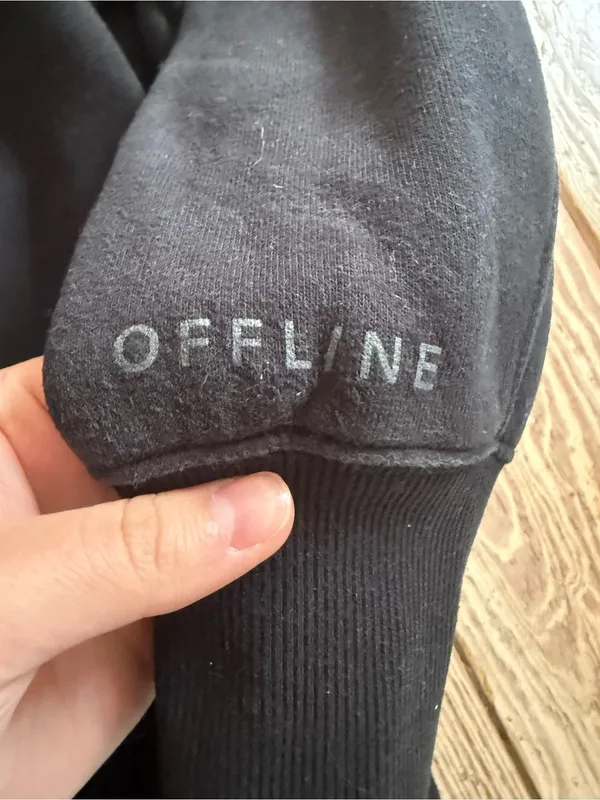 OFFLINE by Aerie Black Hoodie size small - Image 3
