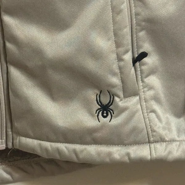 Women's Spyder Beige fur lined ski Jacket.  Size Medium - Image 6