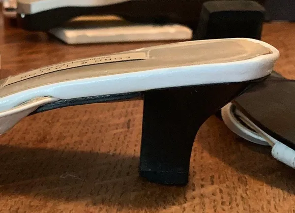 Lord & Taylor Vintage White Leather Heels with Flower (black accents) - Image 3