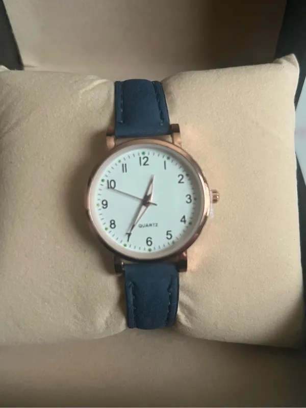 Women’s Round Rose Gold/White Navy Blue Leather Quartz Wrist Watch NWT - Image 2
