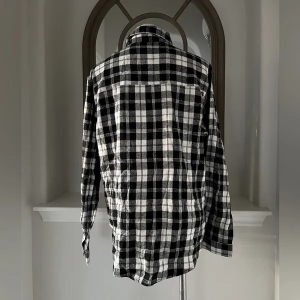 Boohoo Black/White Flannel Oversized Shirt, Size XL New w/Tag - Image 7
