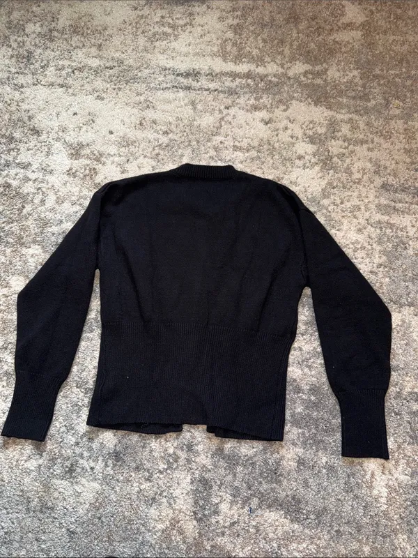 Classic Black Button - Image 5
