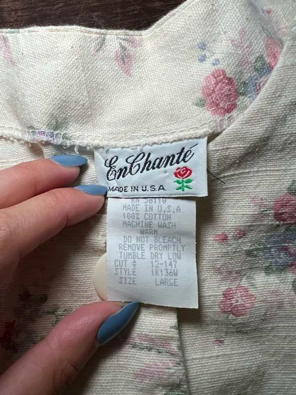 Vintage Enchanté Cropped Floral Jacket Size Large - Image 3