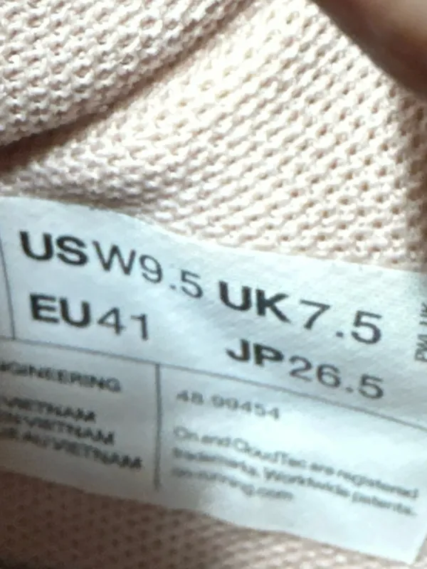 On Running Women's White Sneakers with Light Pink Lining Size 9.5 - Image 9