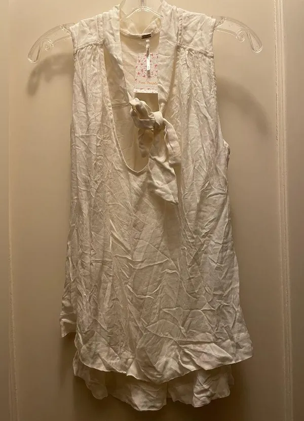 Free People blouse NWT - Image 3