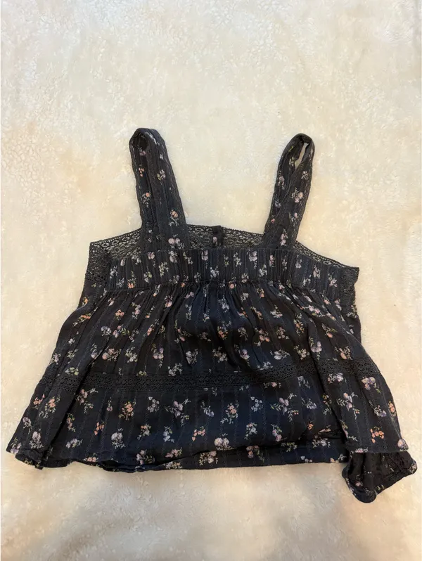American Eagle TOP, XS Black and Floral Tank Top Top - Image 2