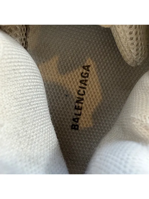 Balenciaga Triple S Women’s EU 37 US 7 White Cream Chunky Sneakers 524039 - Image 6