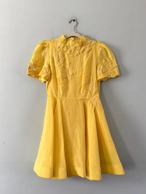 NWT Antonio Melani Iris‎ Linen Floral Appliqué Sunshine Yellow Mockneck Dress - Image 3
