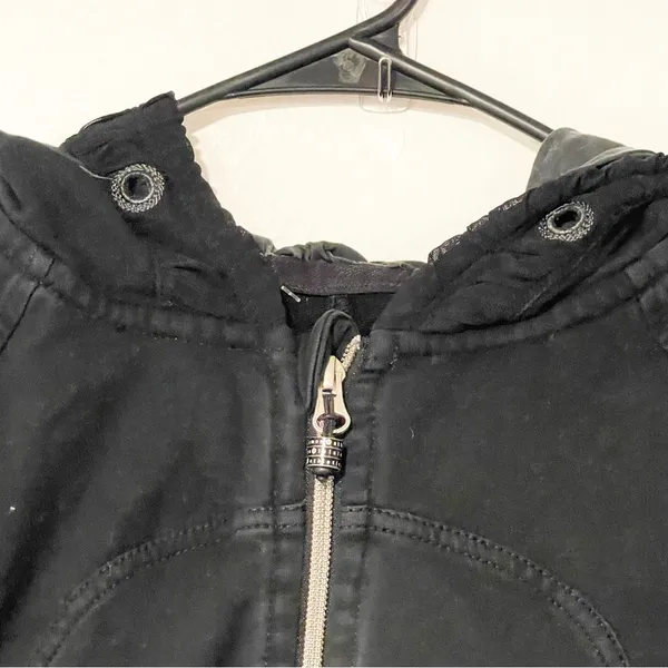 Lululemon Hoodie Womens Size 6 Solid Black Full Zip Jacket Thick Pockets Ruffle - Image 3