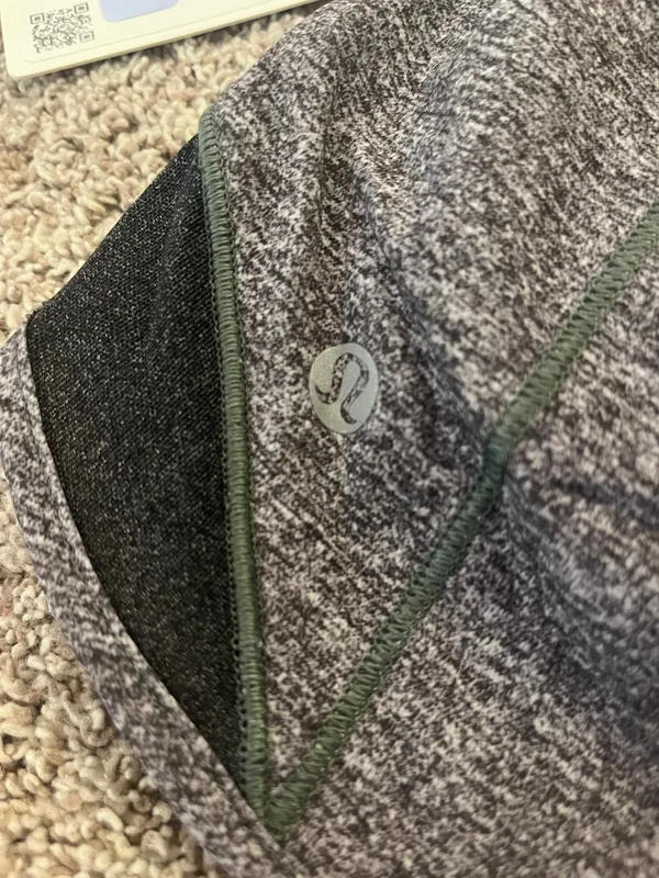 Lululemon Hotty Hot Low-Rise 2.5” Shorts - Image 4