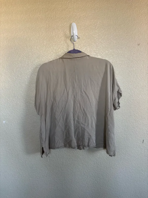 Forever 21 Beige Button Up - Image 4