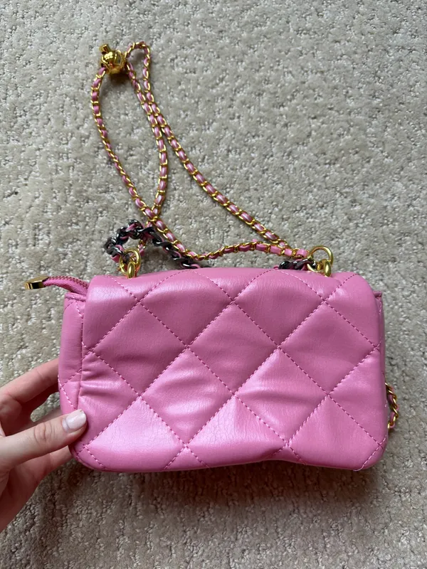 Pink Lily Pink Quilted Purse - Image 11
