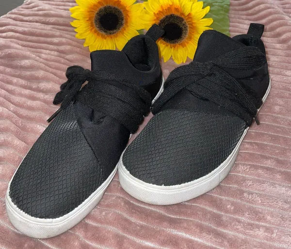 Shoes - Image 2