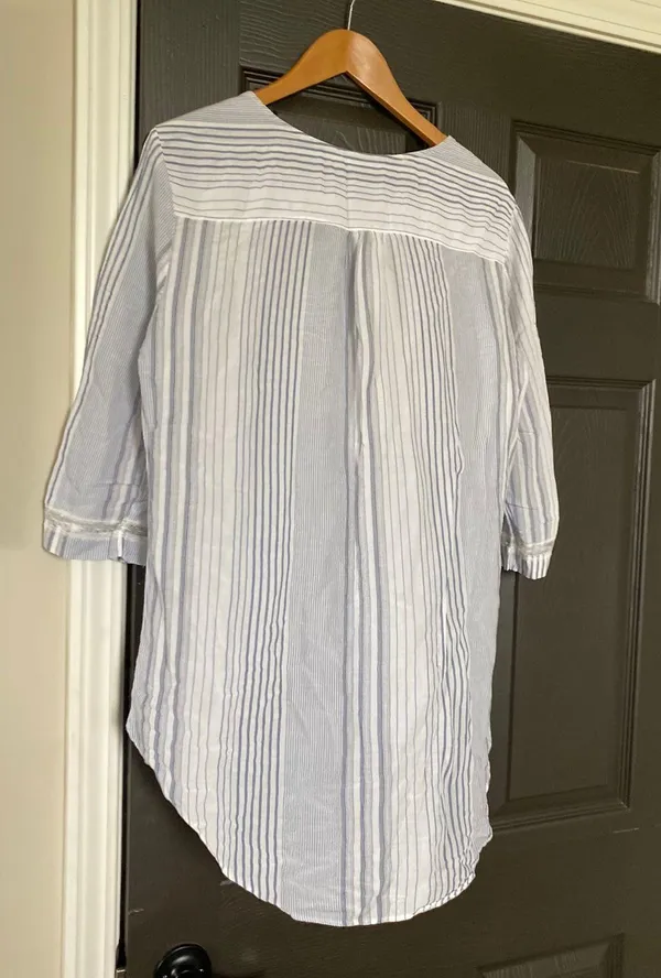 Victoria's Secret Linen Shirt - Image 2