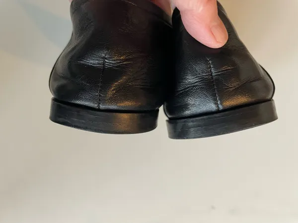 Frame Women’s Leather Loafers Slip On Shoes Black Size 39 - Image 4