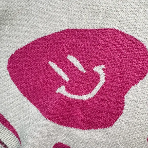 Moon & Madison Y2K Sweater Ivory with Pink Smiley Faces Oversized Soft Cozy XL - Image 3