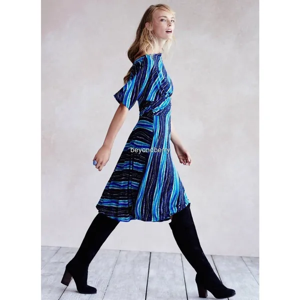 Anthropologie‎ Wintertide Drapey Women's Dress Summer A-Line Medium Plenty - Image 4