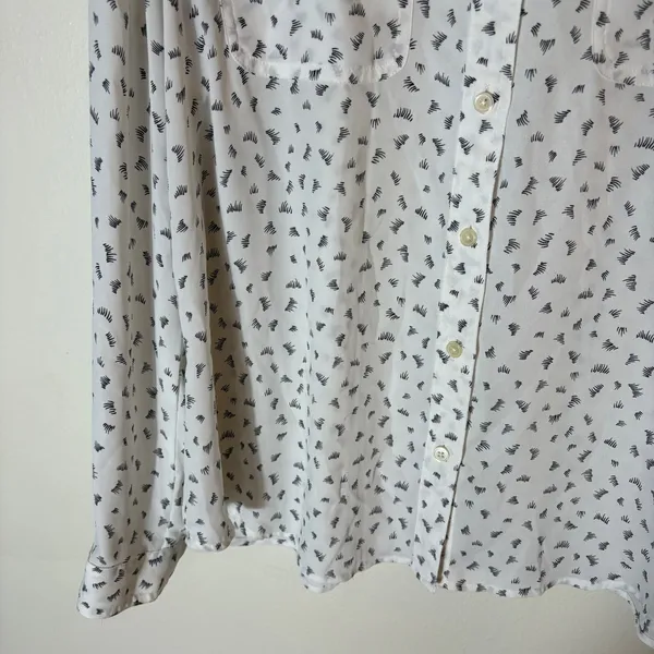 LOFT White Black Abstract Print Button Down‎ Blouse Size XL - Image 4