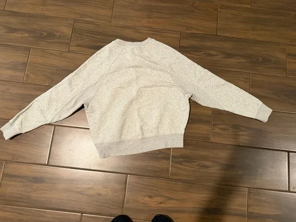Light Grey Nike Sweatshirt - Image 6