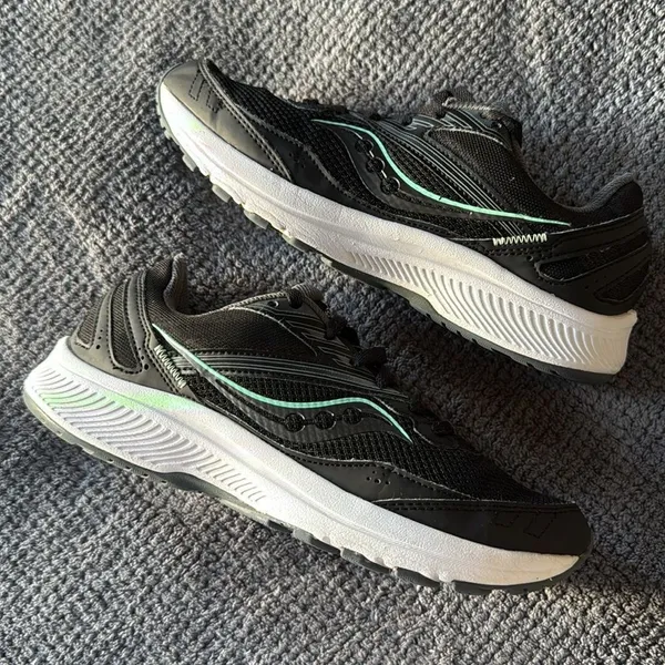 Saucony Cohesion 15 Black Green Women’s Running Shoes Size 8.5 Athletic Versarun - Image 3