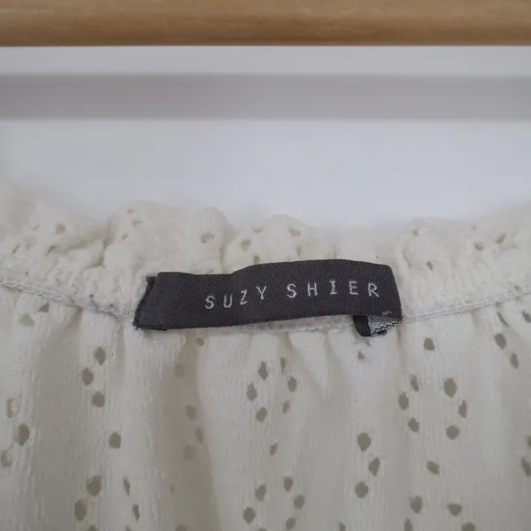 Suzy Shier Cream Eyelet Off the Shoulder Peasant Blouse Large Short Sleeve Boho - Image 2