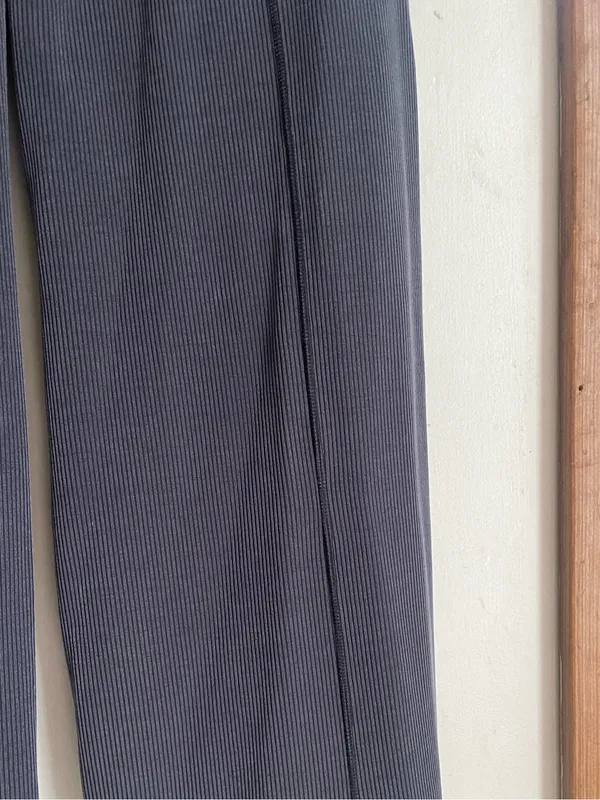 Lululemon Ribbed Softstreme Mid-Rise Pant Black - Image 11