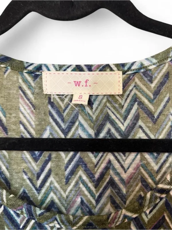 w. f. Green and blue chevron pattern blouse in a S - Image 3