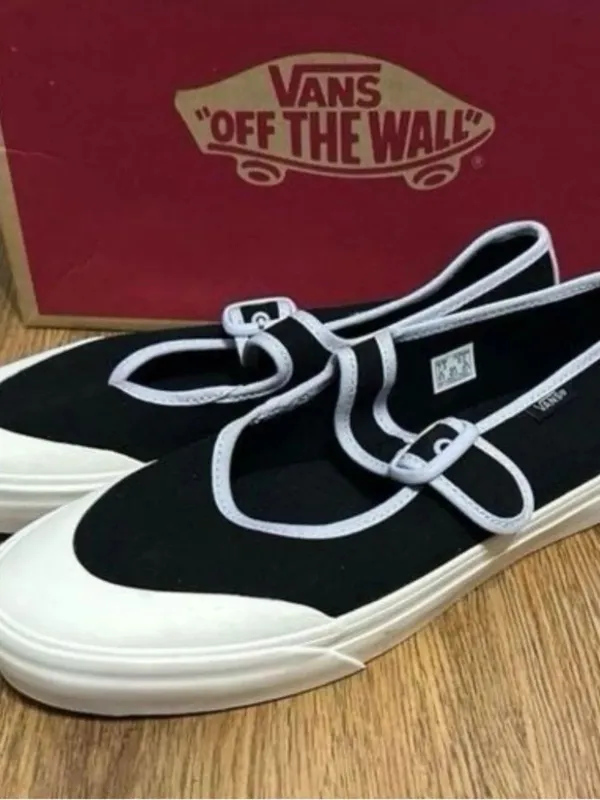VANS off the wall Mary Jane black buckle shoes sneakers women’s 7.5 new - Image 2