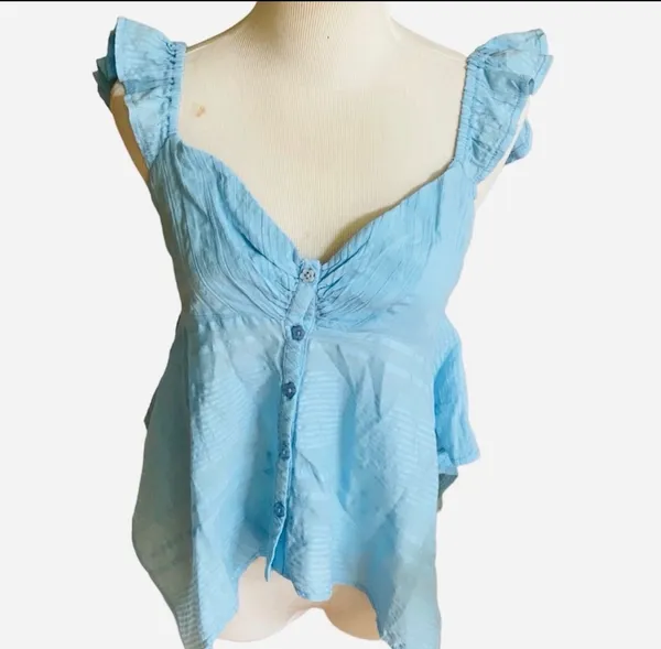 Urban Outfitters Blue Textured Babydoll Cami Ruffle Shirt Blouse Lightweight M - Image 4