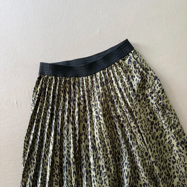 Zara Cheetah Print Pleated Midi Skirt - Image 4