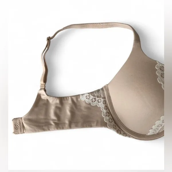 Victoria's Secret Body Underwire Padded Perfect Shape Bra size XS - Image 3