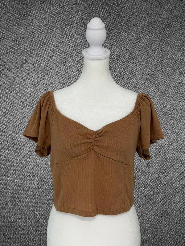 American Eagle Brown Ribbed Ruched Neck Crop Top Size Medium - Image 3