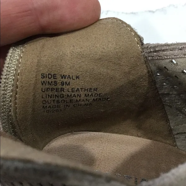 Like new suede booties Tan Size 9 - Image 5