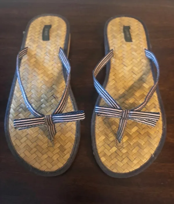 J. Crew RibbonBasket Weave Sandals Sz 8 - Image 2