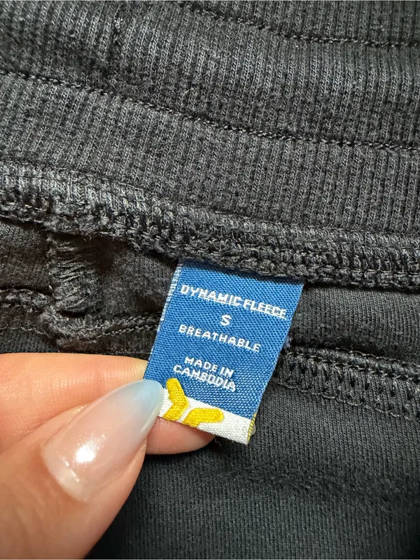 Old Navy Dynamic Fleece joggers - Image 8