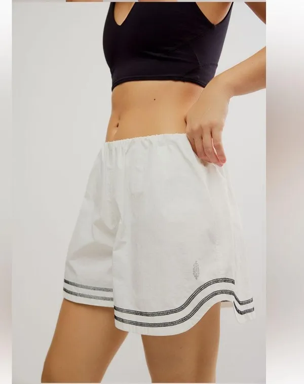 NWOT Free People Movement All Around Shorts size XS - Image 3