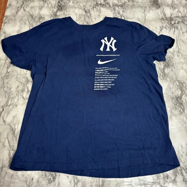 Nike New York Yankees The Captain T shirt navy blue size large - Image 3