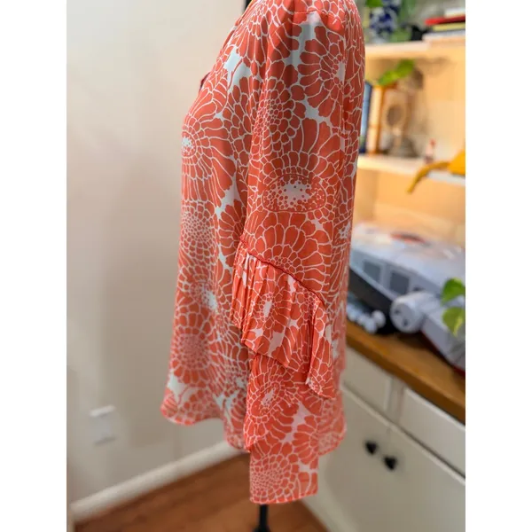 Ann Taylor Coral Floral Blouse M Unique Ruffle Sleeve Chiffon Chic Statement Top - Image 4