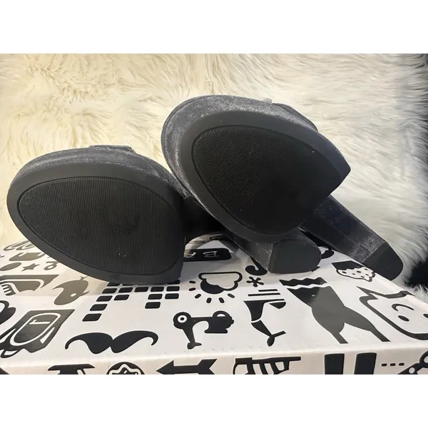 Bamboo size 8‎ Velvet Gray Ankle Strap Platform High Heels Y2K Chunky Heels - Image 7