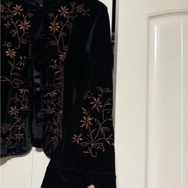 Coldwater Creek Black Velvet Floral Jacket - Image 4