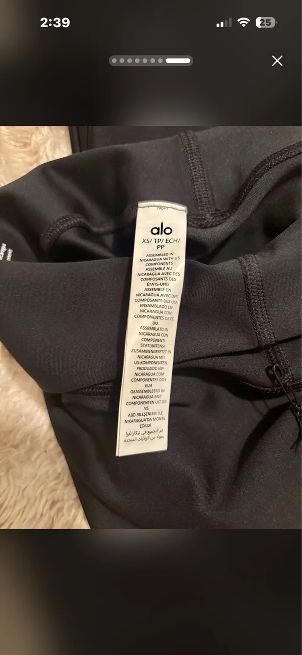 Alo High-Waisted Yoga Airlift Leggings Black size XS NWT - Image 8