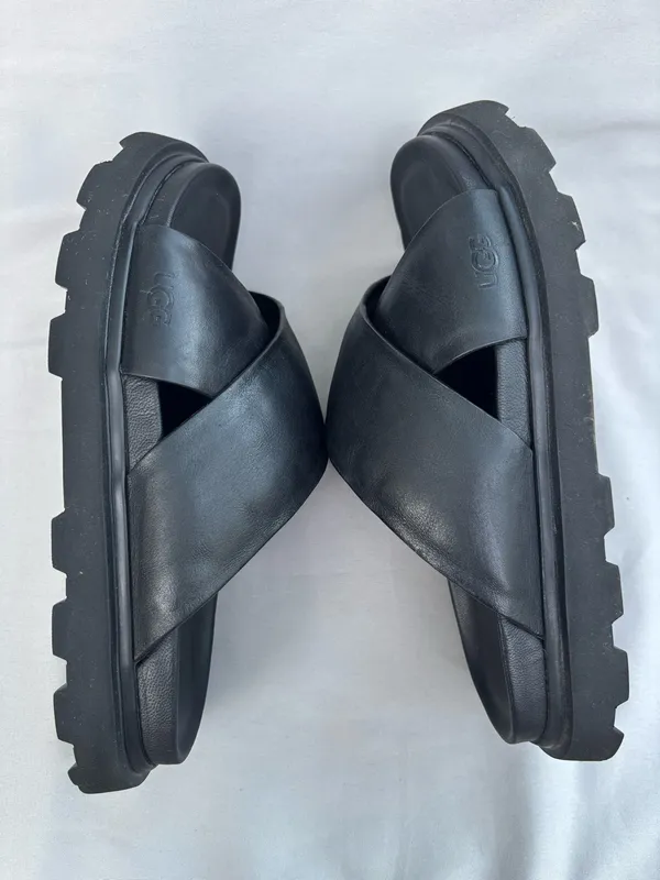 UGG Women's Capitelle Crossband Leather Platform Slides Sandals Size 8 - Image 5