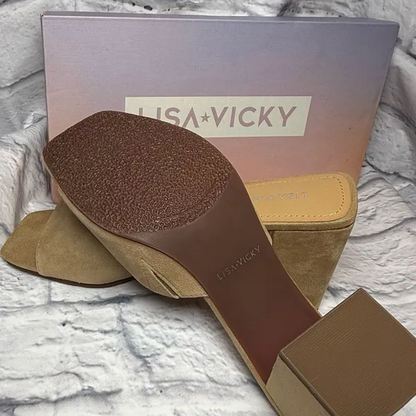Lisa Vicky Women's Tan Block Heel Sandals - Image 4