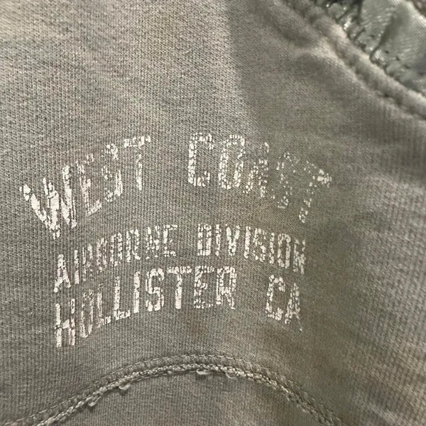 Hollister Y2K Low Rise Drawstring Flare Sweatpants Sage Green Small - Image 8