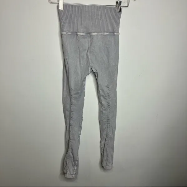 Free people movement Good Karma Leggings light gray‎ size XS/S - Image 6