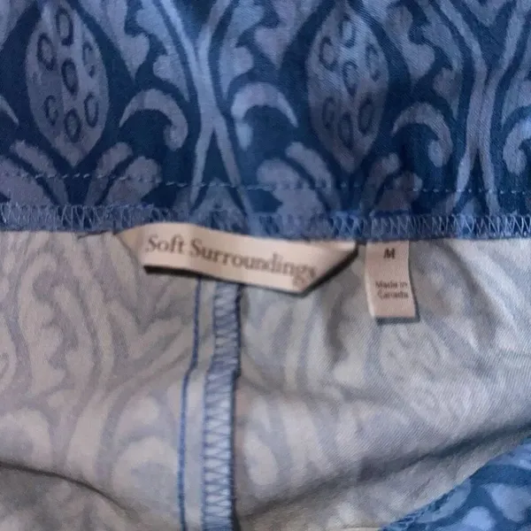 Soft Surroundings blue boho floral M travelcore pull on jeans - Image 3