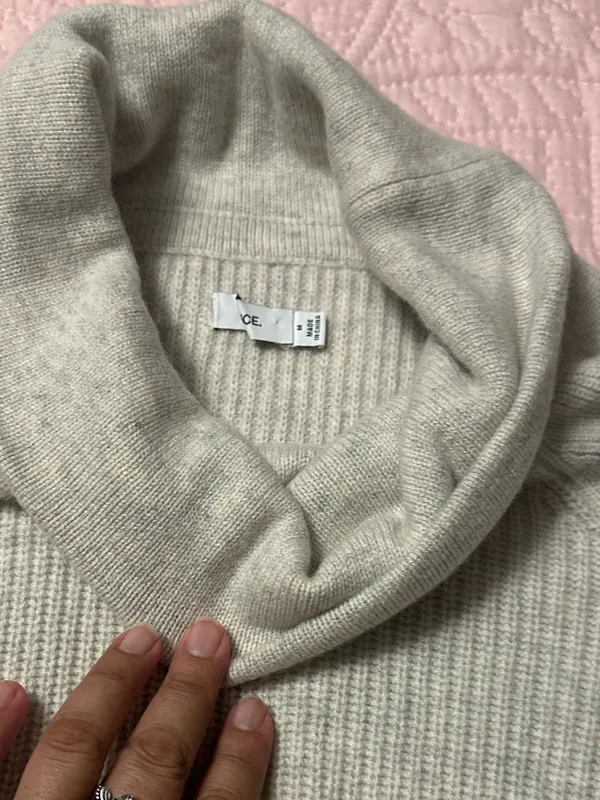 Vince Heathered Light Gray Ribbed Cowl Neck Sweater - Image 3