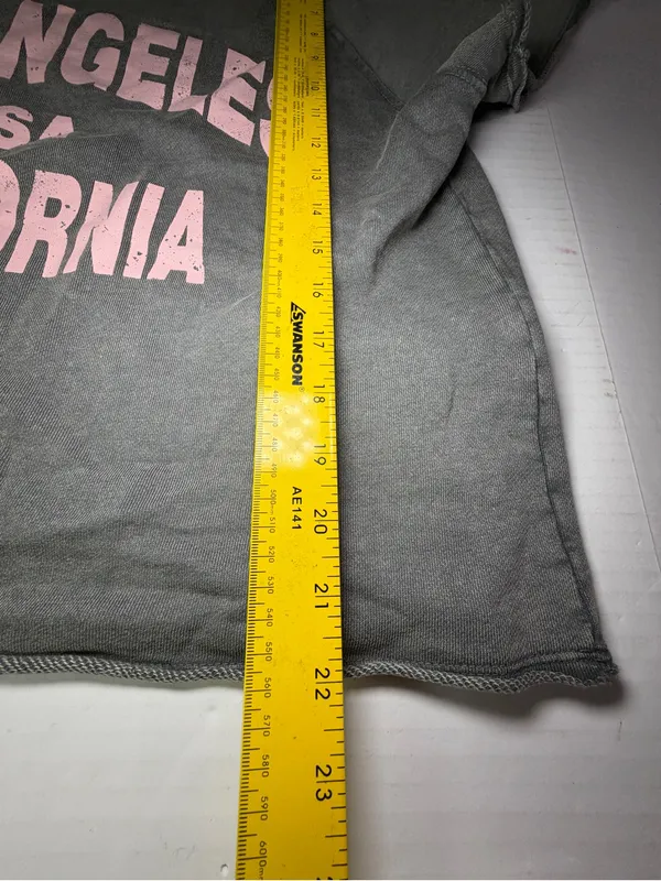 Zara Gray Graphic Tee with Pink Los Angeles Print - Image 6