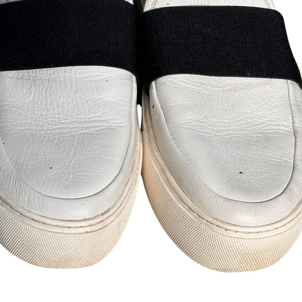 UGG Chayze White Leather Slip On Sneakers Black Strap Size 8‎ Casual Minimalist - Image 4